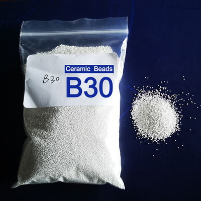 O sopro cerâmico do grânulo B30 faz sob medida 0.425-0.600mm para limpar com jato de areia a limpeza