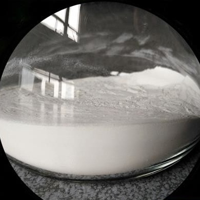 O micro de sopro cerâmico dos meios de ZrO2 62% perla para o sopro dos Workpieces do metal