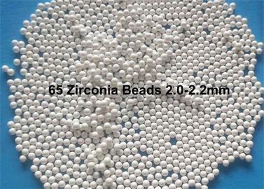 O silicato de zircônio de moedura vertical do moinho perla 1,6 - 1.8mm/2,0 - 2.2mm 65 grânulos da zircônia